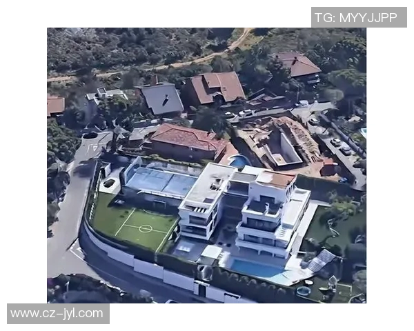 全球十大足球明星奢华豪宅揭秘你绝对想不到的奢侈生活方式